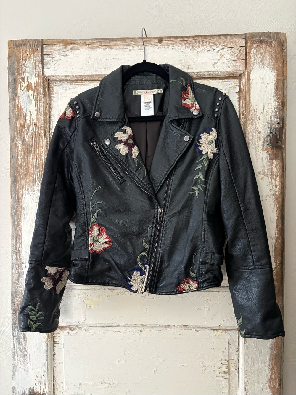 Chelsea & Violet super cute Embroidered faux black leather zipper jacket Sz Med - Picture 2 of 7
